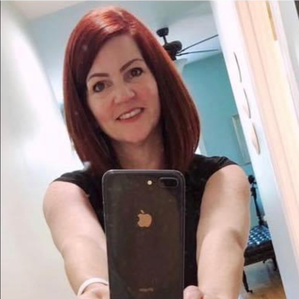 Meet your Posher, Jennifer
